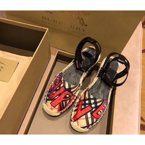 Burberry Flat 002